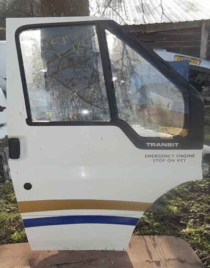Дверка передня права на Ford Transit
