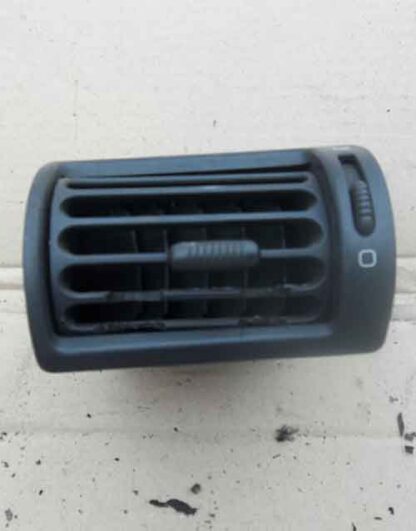 Дуйка в панель Fiat Scudo