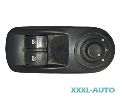 Фото Блок кнопок з склопідйомниками лівих дверей Renault Trafic 8200011867