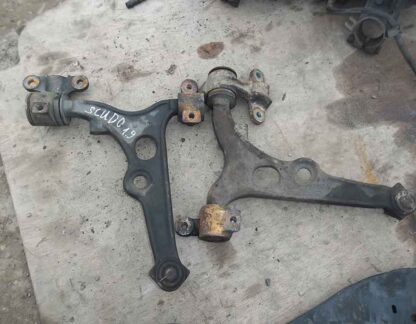 Передня лапа Fiat Scudo 1.9