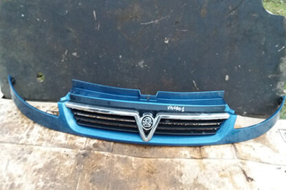 Решітка Opel Vivaro