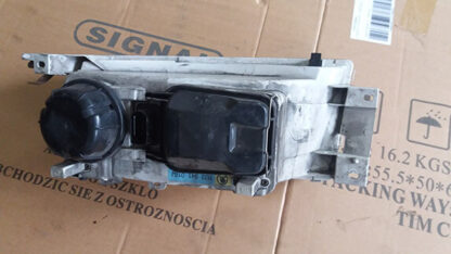 Передня права фара Skoda Octavia 1.9 2004