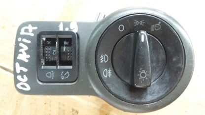 Коректор фар/вмикач фар Skoda Octavia 1.9 2004