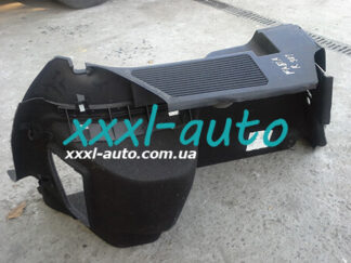 Обшивка багажника права Skoda Fabia Combi 1999-2007