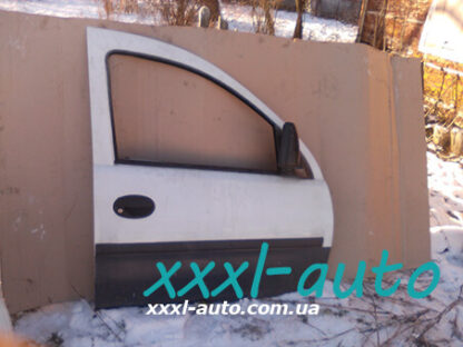 Передня права дверка Opel Combo C 2001-2011
