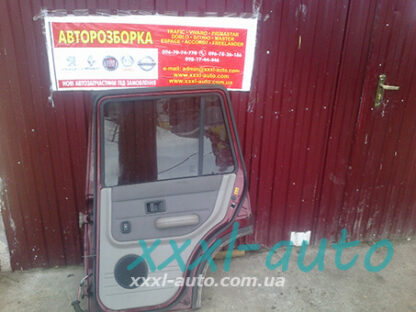 Двері задні праві Nissan X-Trail (T30) 2001-2006
