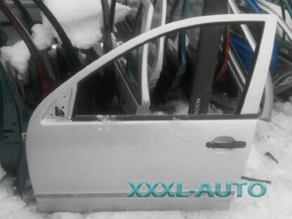 Двері передні ліві Skoda Fabia 1999-2007 6Y0831051