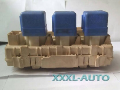 Фото Блок запобіжників 2001 -2004 Nissan X-Trail T30