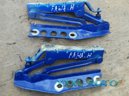 Фото Петля капота ліва Skoda Fabia 2007-2014 5J0823301