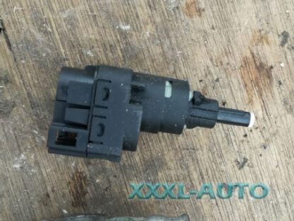 Фото Датчик положення педалі тормоза Skoda Fabia 2007-2014 6Q0945511