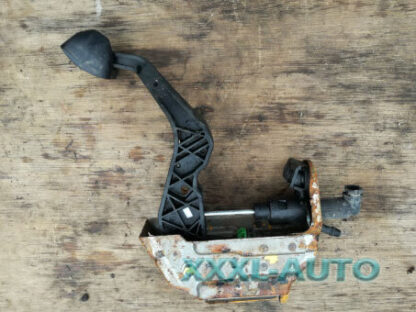 Фото Педаль зчеплення пластик Skoda Fabia New 2007-2014 6Q1721059F, 6Q1721321C, 6Q1721321C01C