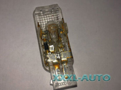 Фото Плафон підсвічування бардачка 6L0947415 VW Skoda