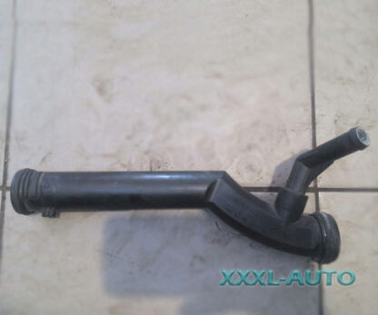 Фото Патрубок водяний Skoda Fabia 1 1.2 03D121065B