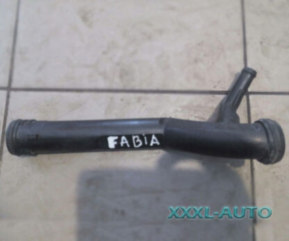 Фото Патрубок системи охолодження Skoda Fabia 1 1.2 03D121065B
