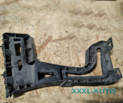 Фото Peugeot 5008 I кронштейн бампера заднього правий 9686247680