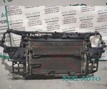 Фото Панель передня(окуляр, телевізор) Hyundai Santa FE II 2006-2012 641012B000