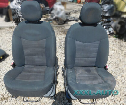 Фото Renault Laguna II 2005-2007 ліфтбек салон
