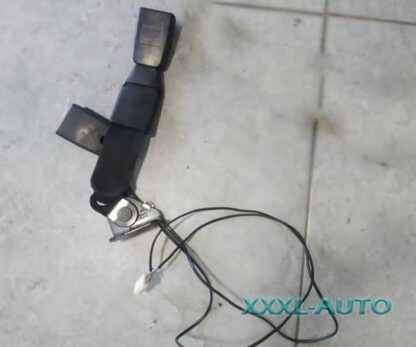 Фото Peugeot 3008 I защолка ременя безпеки задня 9681985480